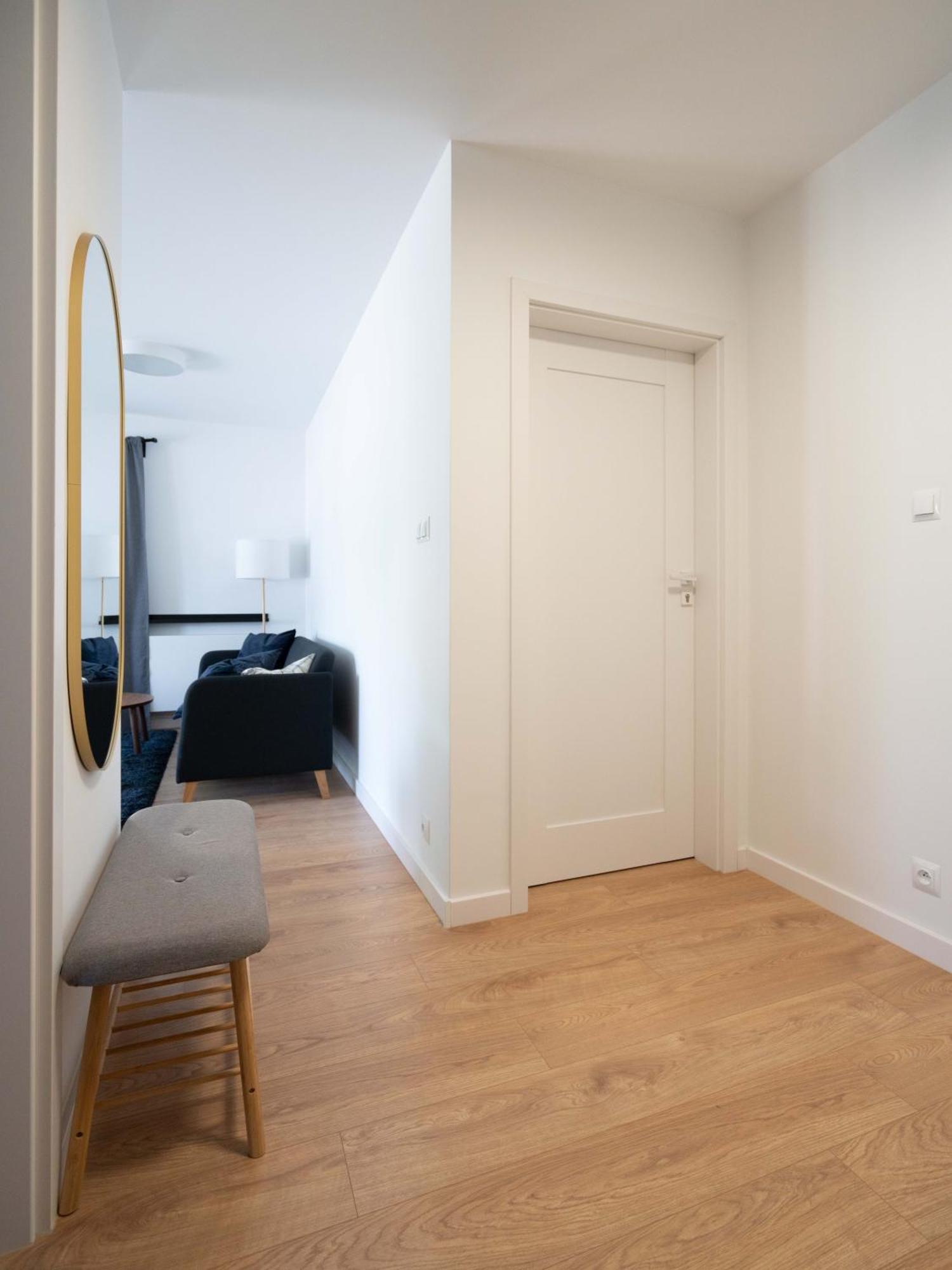 Aparthotel Weissa 7 Cracovia Esterno foto