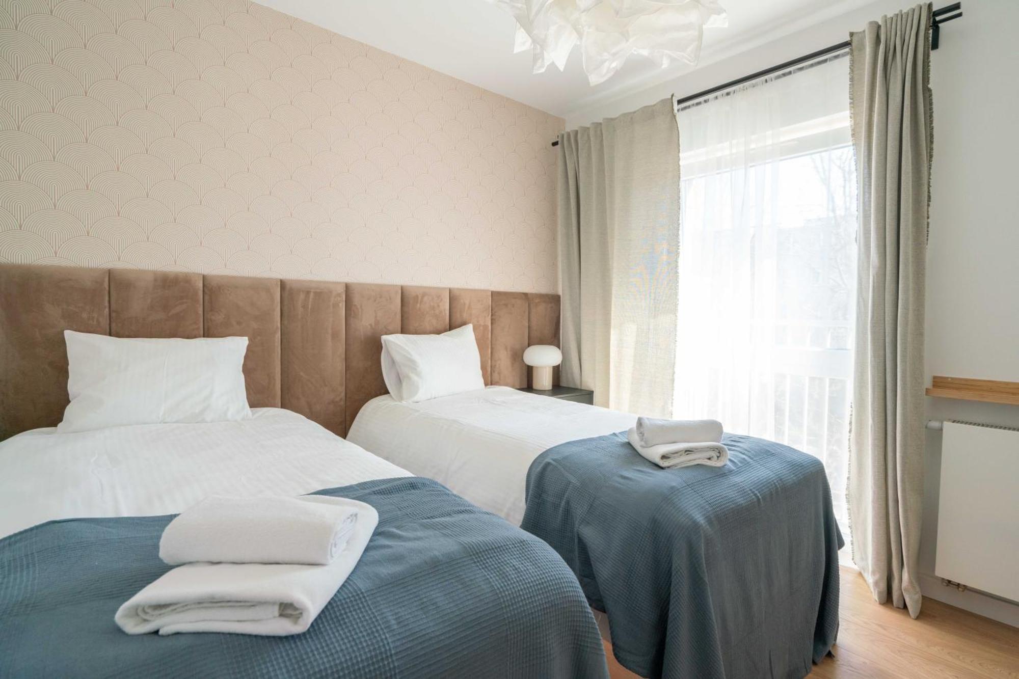 Aparthotel Weissa 7 Cracovia Esterno foto