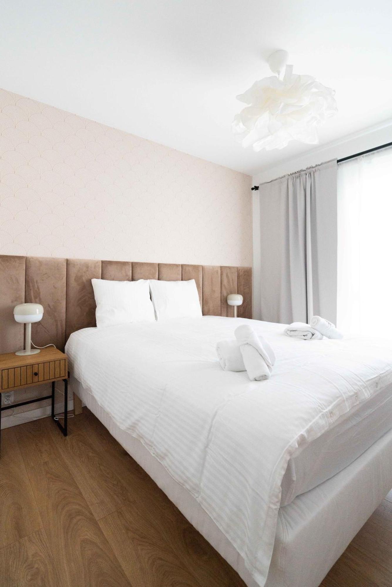 Aparthotel Weissa 7 Cracovia Esterno foto